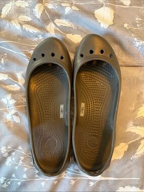 CROCS Women's Brown Kadee Flats